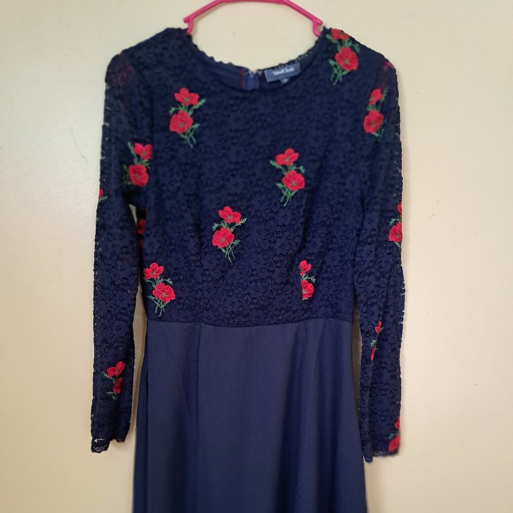 ModCloth Lace Dress - Picture 3 of 5
